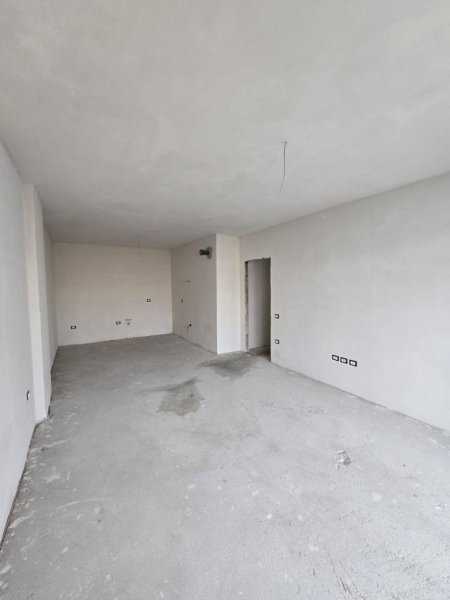 Tirane, shitet apartament 3+1 , 141 m² 268.660 € 
