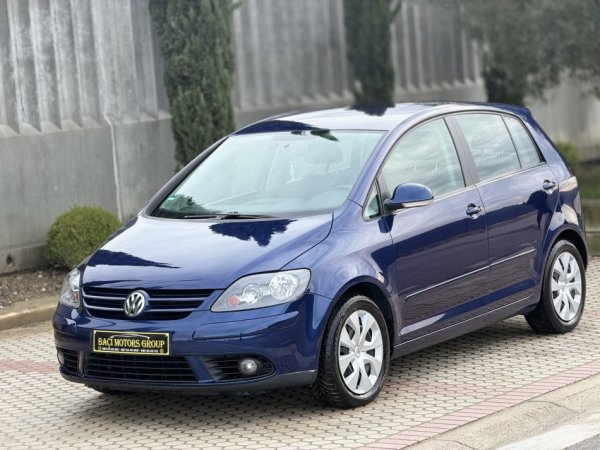 Durres, shitet makine VOLKSWAGEN GOLF PLUS 1.9 Nafte, blu e errët manuale Klima