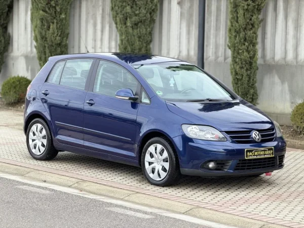 Durres, shitet makine VOLKSWAGEN GOLF PLUS 1.9 Nafte, blu e errët manuale Klima