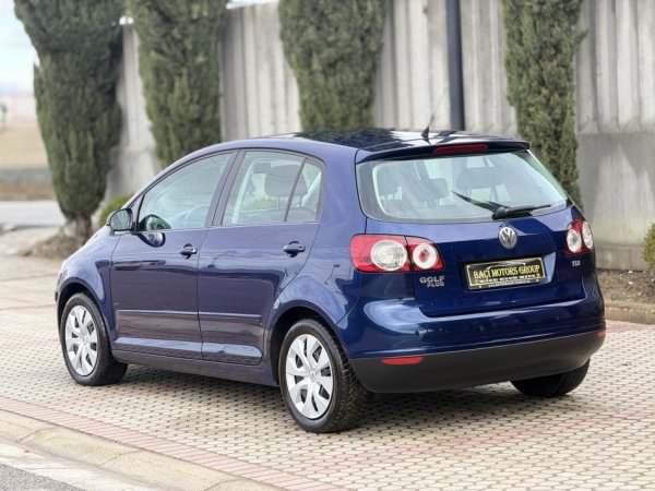 Durres, shitet makine VOLKSWAGEN GOLF PLUS 1.9 Nafte, blu e errët manuale Klima