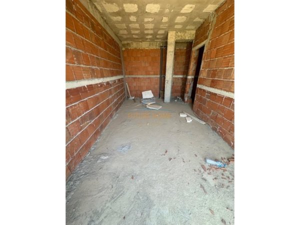 Tirane, shitet apartament duplex 2+1 Kati 0, 125 m² 255.600 € 