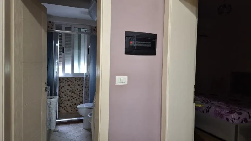 Tirane, jepet me qera apartament 2+1 Kati 3, 74 m² 600 € (Gjimnazi Qemal Stafa ,Rruga e Durrsit)
