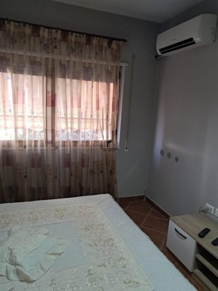 Tirane, jepet me qera garsonier Kati 3, 35 m² 500 € (MYSLYM SHYRI)