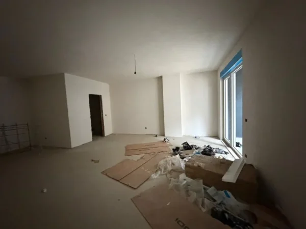 Tirane, shitet ambjent biznesi Kati 1, 116 m² 231.000 € (Jordan Misja)