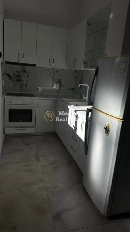 Tirane, jepet me qera shtepi 2+1 Kati 1, 85 m² 400 € (Allias)