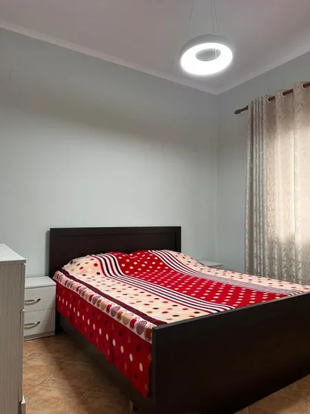 Tirane, jepet me qera Vile 1+1 Kati 1, 60 m² 400 € (Rruga Dervish Luzha)