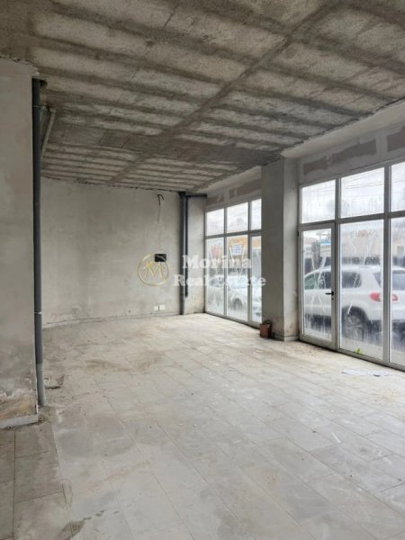 Tirane, shitet ambjent biznesi Kati 0, 347 m² 339.000 € (Fresk)
