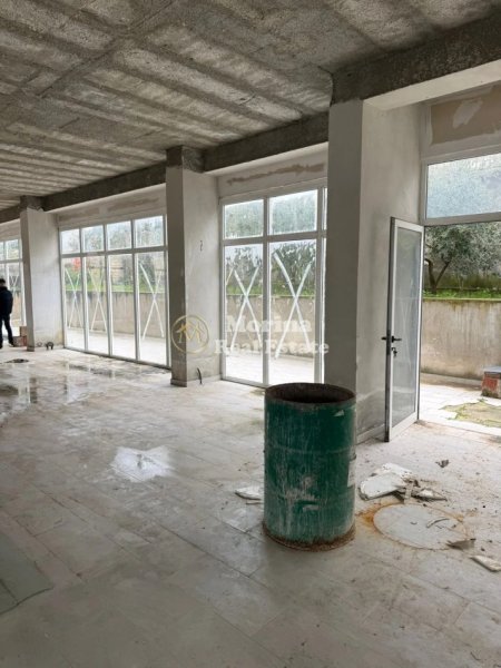 Tirane, shitet ambjent biznesi Kati 0, 347 m² 339.000 € (Fresk)