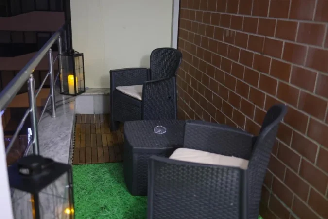 Tirane, jepet me qera apartament 1+1 Kati 4, 100 m² 1.500 € (BULEVARDI RI)