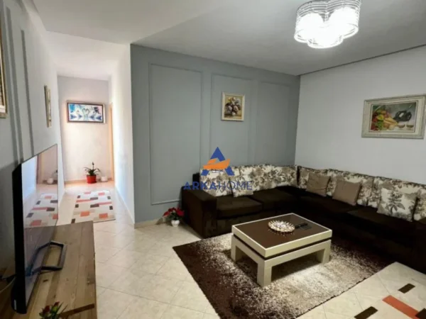 Tirane, shitet 2+1+Ballkon Kati 8, 88 m² 142.000 € 