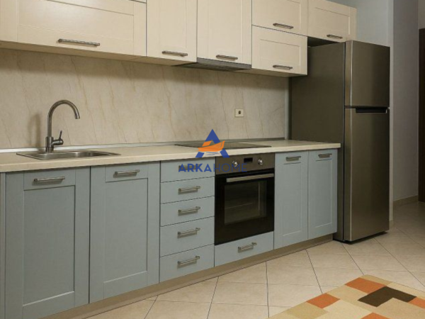 Tirane, shitet 2+1+Ballkon Kati 8, 88 m² 142.000 € 