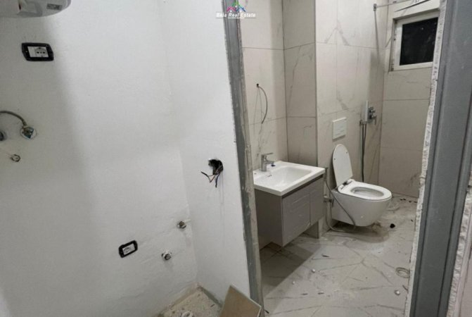 Tirane, shes apartament 1+1 Kati 2, 77 m² 190.000 € (Rrugen Osman Myderizi)