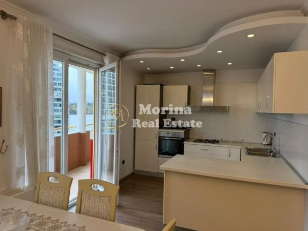 Tirane, jepet me qera apartament 3+1 Kati 3, 160 m² 900 € (Kopeshti Zoologjik)