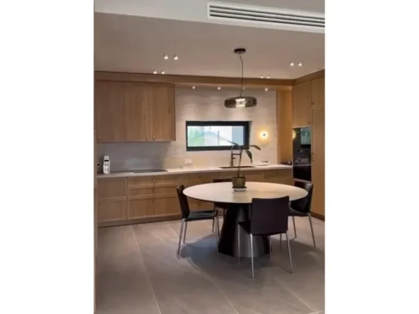 Gjiri Lalezit | Hamallaj, shitet Vile 3+1 Kati 1, 241 m² 1.400.000 € 