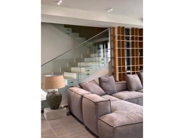Gjiri Lalezit | Hamallaj, shitet Vile 3+1 Kati 1, 241 m² 1.400.000 € 