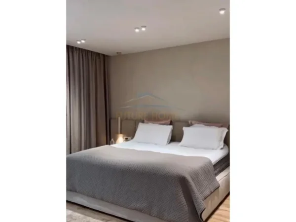 Gjiri Lalezit | Hamallaj, shitet Vile 3+1 Kati 1, 241 m² 1.400.000 € 