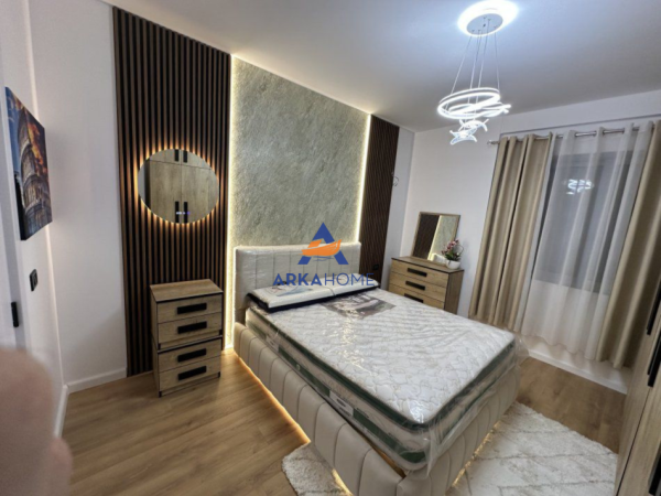 Tirane, shitet apartament 2+1+Ballkon Kati 9, 95 m² 157.000 € 