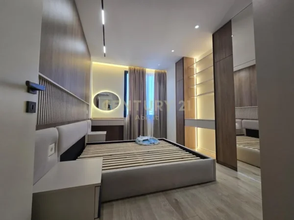 Tirane, shitet apartament 2+1 Kati 5, 86 m² 242.000 € (21 Dhjetori)