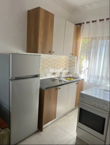 Tirane, jepet me qera garsonier Kati 1, 20 m² 200 € (Universiteti Europian)