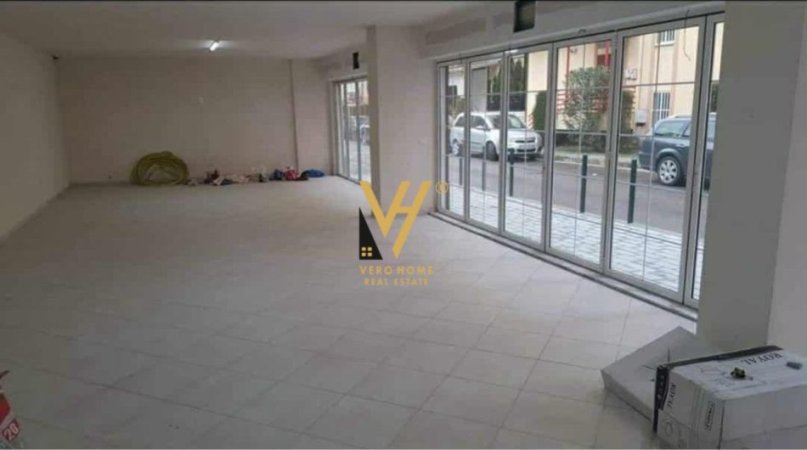 Tirane, shitet ambjent biznesi Kati 0, 100 m² 213.000 € (LIQENI I THATE)