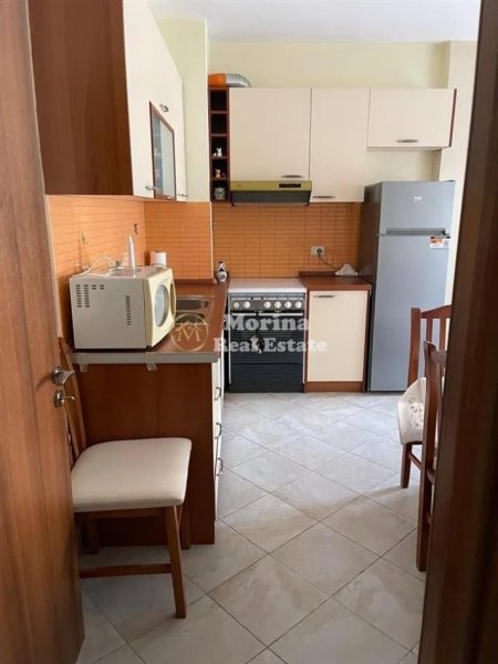 Tirane, jepet me qera apartament 1+1+Ballkon Kati 2, 65 m² 550 € (Rruga Mine Peza)