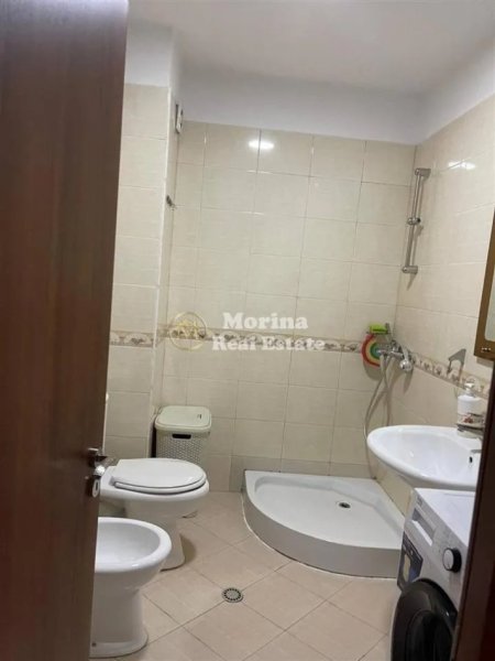 Tirane, jepet me qera apartament 1+1+Ballkon Kati 2, 65 m² 550 € (Rruga Mine Peza)