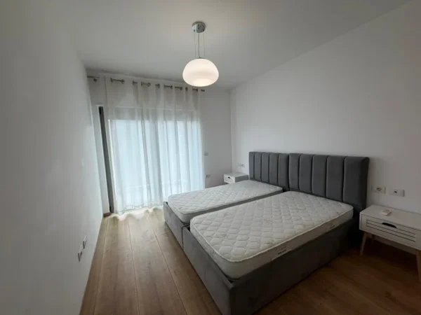 Tirane, jepet me qera Vile 2+1 Kati 0, 236 m² 1.500 € (Olive Grove Residence.)