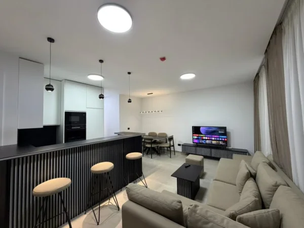 Tirane, jepet me qera apartament 2+1 Kati 4, 115 m² 1.350 € (Liqeni i Thate)