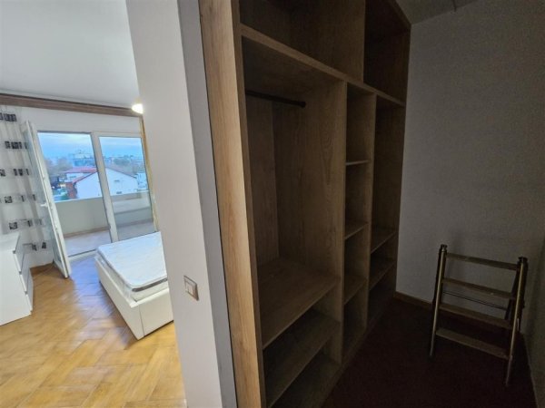 Tirane, jepet me qera apartament 3+1+Ballkon Kati 3, 126 m² 800 € (LAPRAKE)