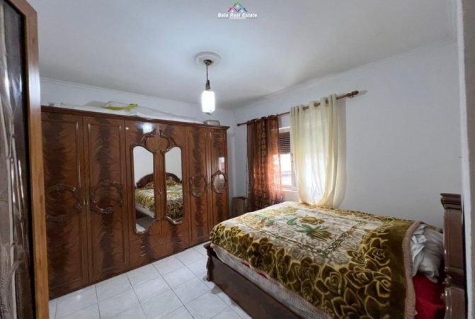 Tirane, jepet me qera apartament 2+1 Kati 4, 86 m² 500 € (Rruga Ferit Xhajko)