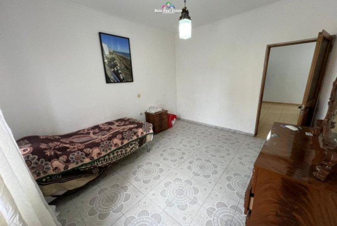 Tirane, jepet me qera apartament 2+1 Kati 4, 86 m² 500 € (Rruga Ferit Xhajko)