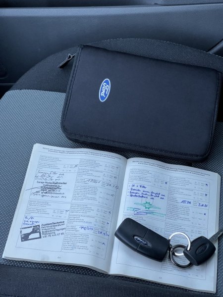 Durres, shitet makine Ford Focus Nafte, e bardhë manuale Kondicioner 193.000 km 3.400 €