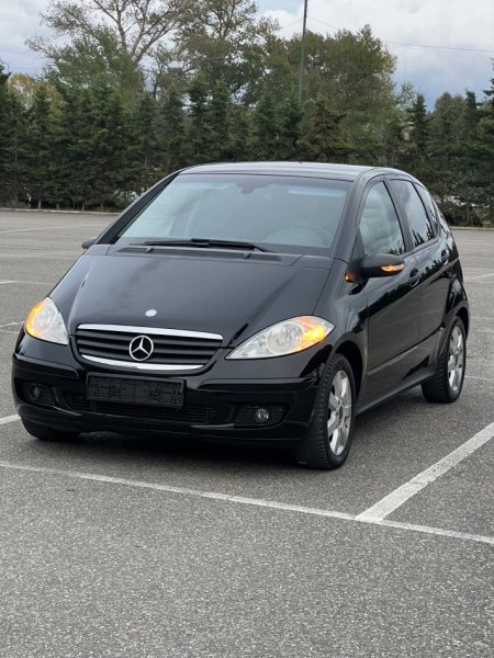 Durres, shitet makine Benz A Class Benzin, e zeze automatik Kondicioner 207.000 km 3.400 €