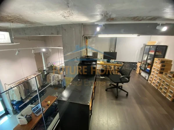 Tirane, shitet dyqan Kati 0, 68 m² 138.000 € (Zogu i I)