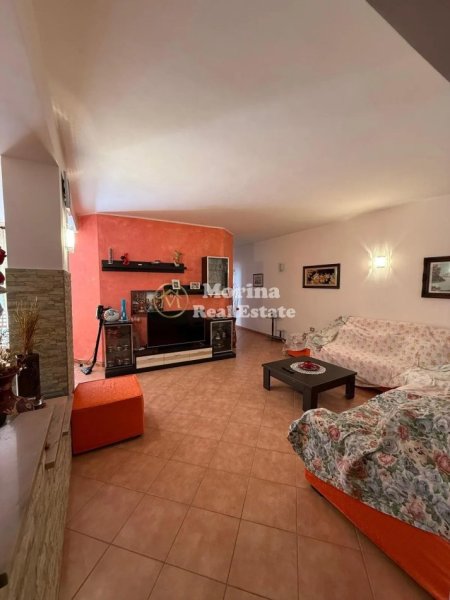 Vlore, shitet apartament 3+1+Ballkon Kati 7, 138 m² 250.000 € (Vlore)