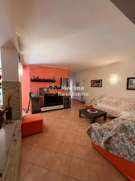 Vlore, shitet apartament 3+1+Ballkon Kati 7, 138 m² 250.000 € (Vlore)