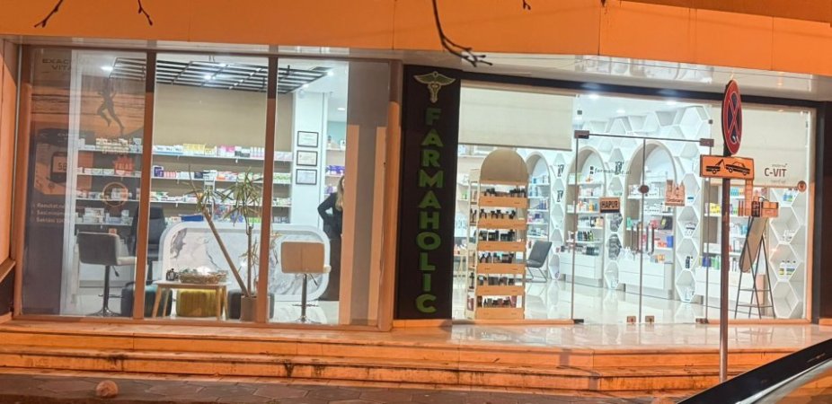 Tirane, jepet me qera ambjent biznesi Kati 0, 110 m² 1.000 € (Report Tv ,Rr Frosina Plaku)