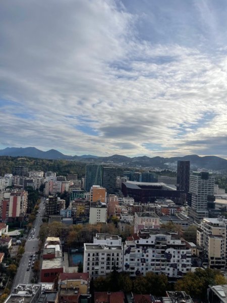 Tirane, shitet apartament 1+1 , 140 m² (Down Town One)