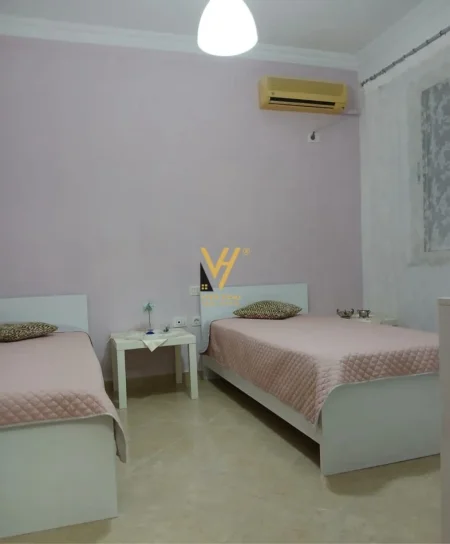 Tirane, jepet me qera apartament 2+1+Ballkon Kati 2, 87 m² 520 € (FRESK)