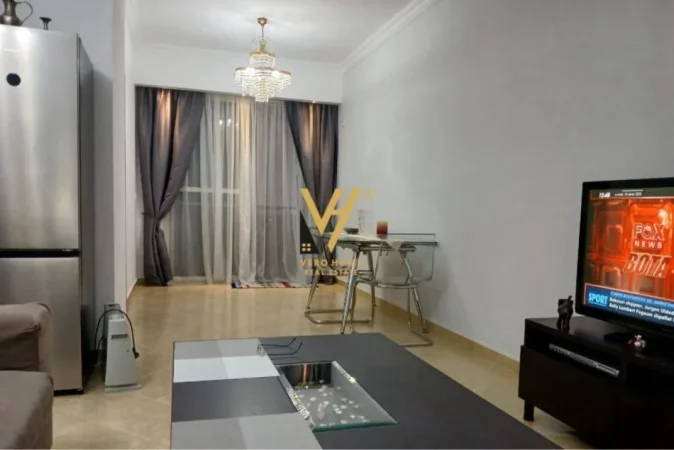 Tirane, jepet me qera apartament 2+1+Ballkon Kati 2, 87 m² 520 € (FRESK)