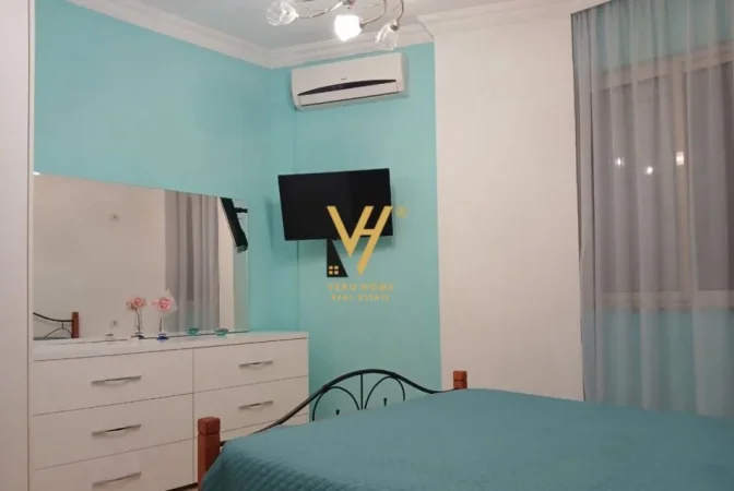 Tirane, jepet me qera apartament 2+1+Ballkon Kati 2, 87 m² 520 € (FRESK)