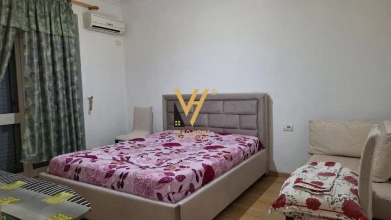 Tirane, jepet me qera apartament 2+1+Ballkon Kati 3, 74 m² 600 € (RRUGA E DURRESIT)