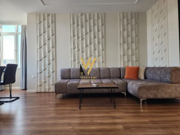 Tirane, jepet me qera apartament 2+1+Ballkon Kati 7, 106 m² 1.500 € (ISH EKSPOZITA)