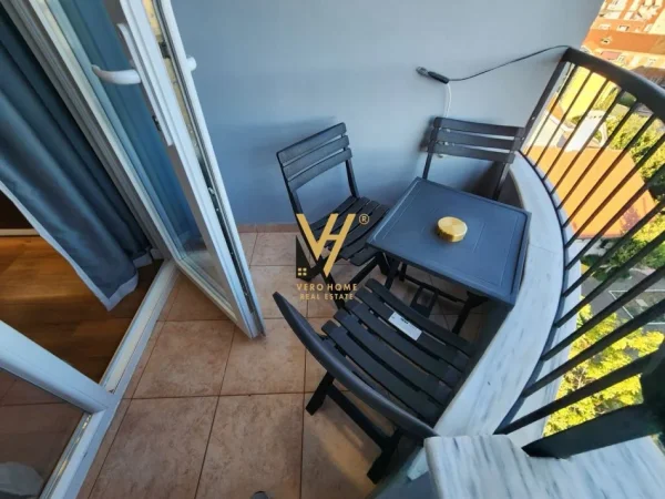 Tirane, jepet me qera apartament 2+1+Ballkon Kati 7, 106 m² 1.500 € (ISH EKSPOZITA)