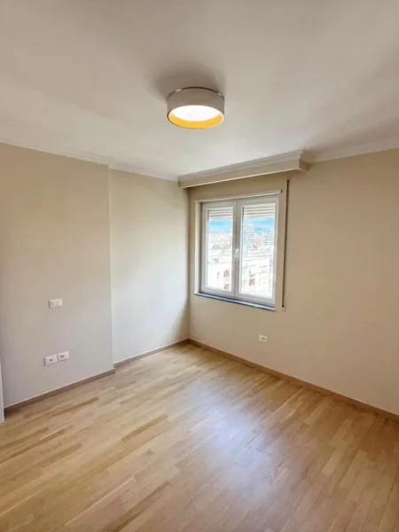 Tirane, shitet apartament 2+1 , 94 m² 260.000 € (parku olimpik)