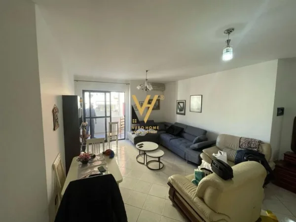 Tirane, jepet me qera apartament 2+1+Ballkon Kati 5, 100 m² 500 € (ASTIR)