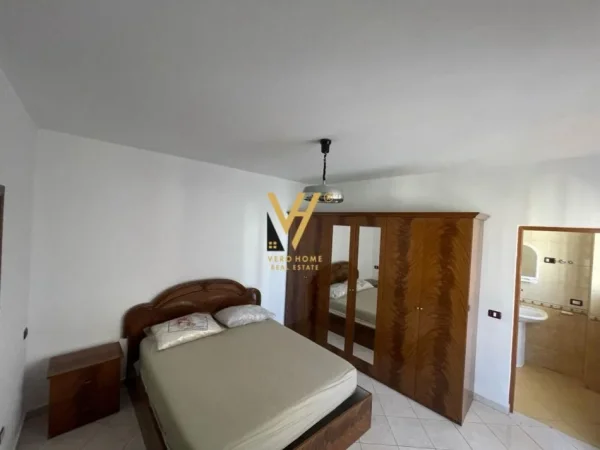 Tirane, jepet me qera apartament 2+1+Ballkon Kati 5, 100 m² 500 € (ASTIR)