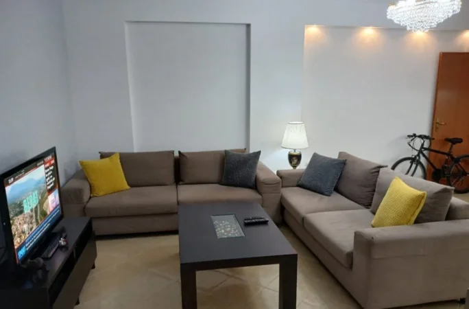 Tirane, jepet me qera apartament 2+1 Kati 2, 87 m² 520 € (FRESK)