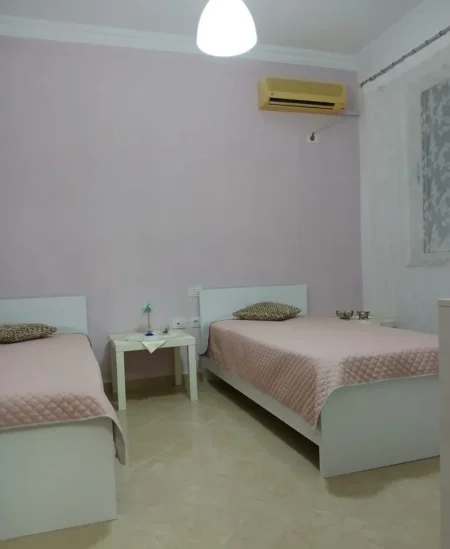 Tirane, jepet me qera apartament 2+1 Kati 2, 87 m² 520 € (FRESK)