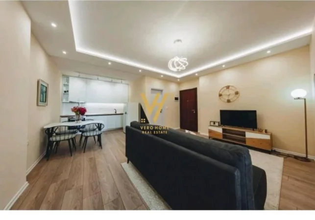 Tirane, jepet me qera apartament 1+1+Ballkon Kati 4, 60 m² 650 € (RRUGA ISLAM ALLA)